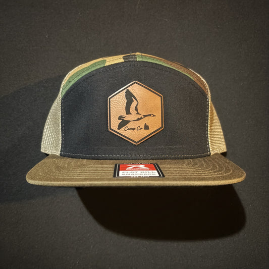 Richardson 7 Panel Black/Camo Hat